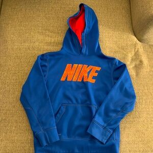 Nike hoodie kids medium. Fits like an 8